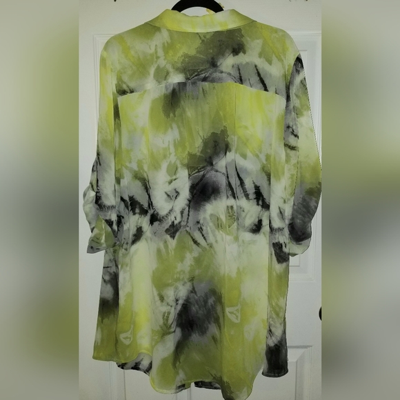 Torrid Long Blouse 2x - Picture 2 of 3